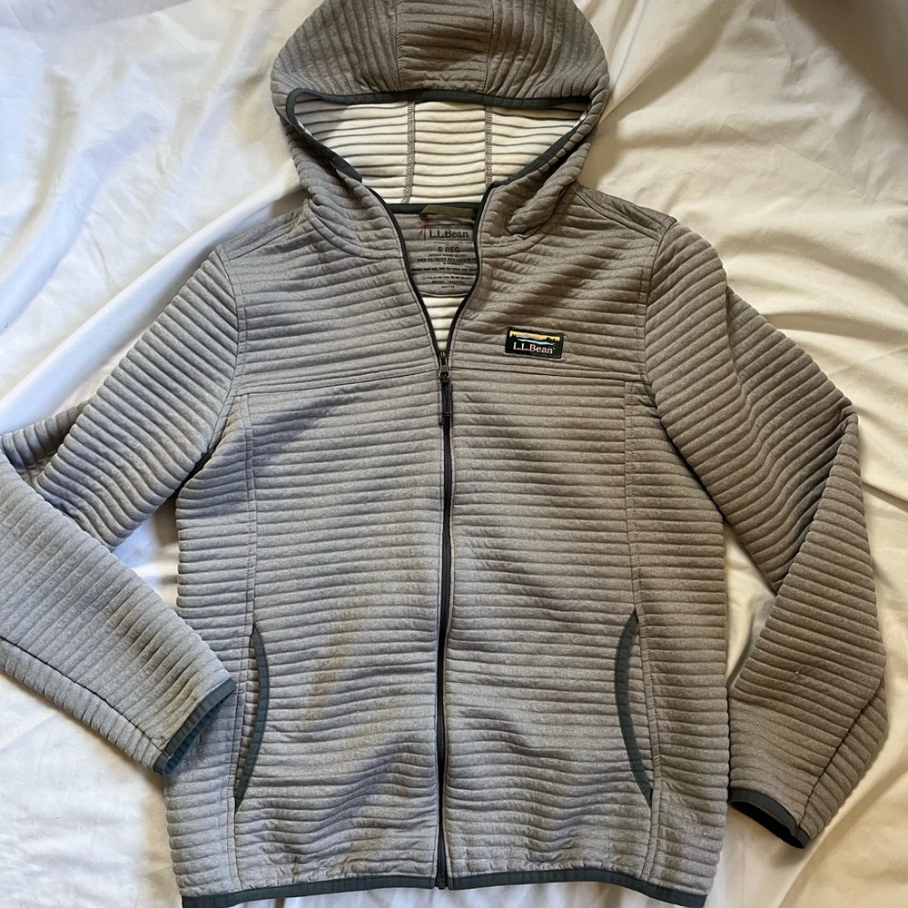 Womens L.L. Bean Airlight grey ribbed hooded zip up jacket size small